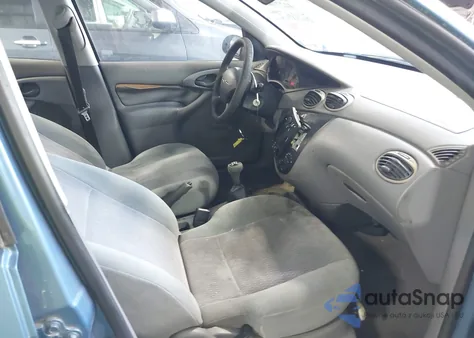 2000 Ford Focus Lx из США, поврежденный, VIN 1FAFP33P9YW265353